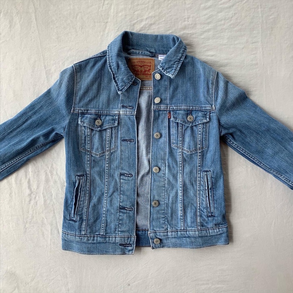 Levi’s Light wash Denim Jacket